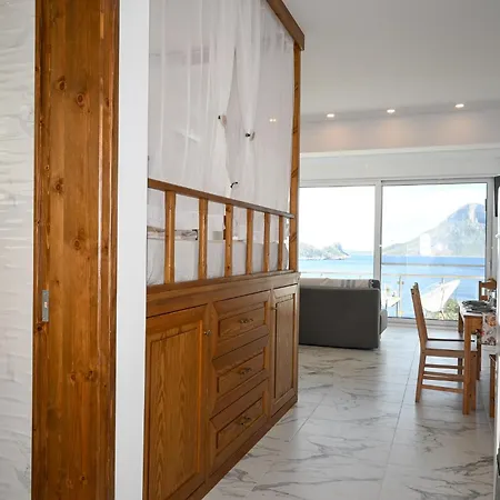 Apartment Platanos Skalia