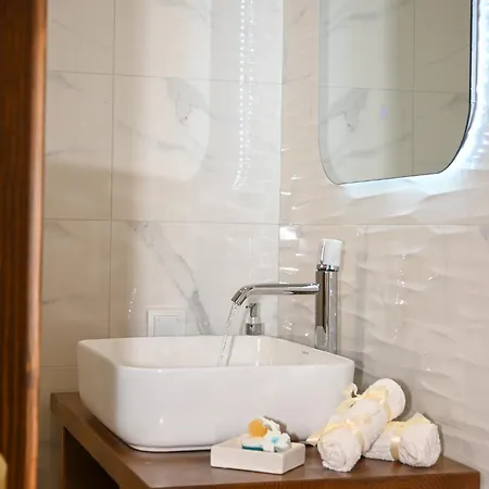 Platanos Lägenhet Skaliá