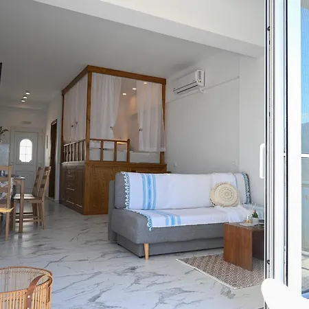Platanos Apartment