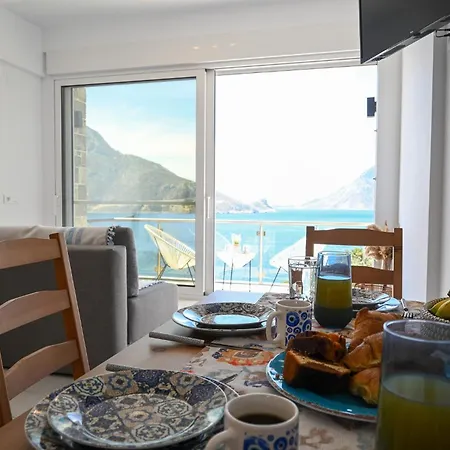 Platanos Apartment