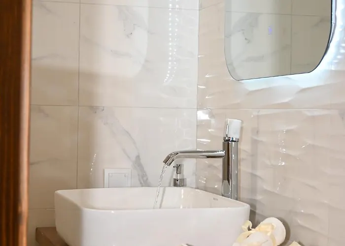 Platanos Apartman Szkaliá